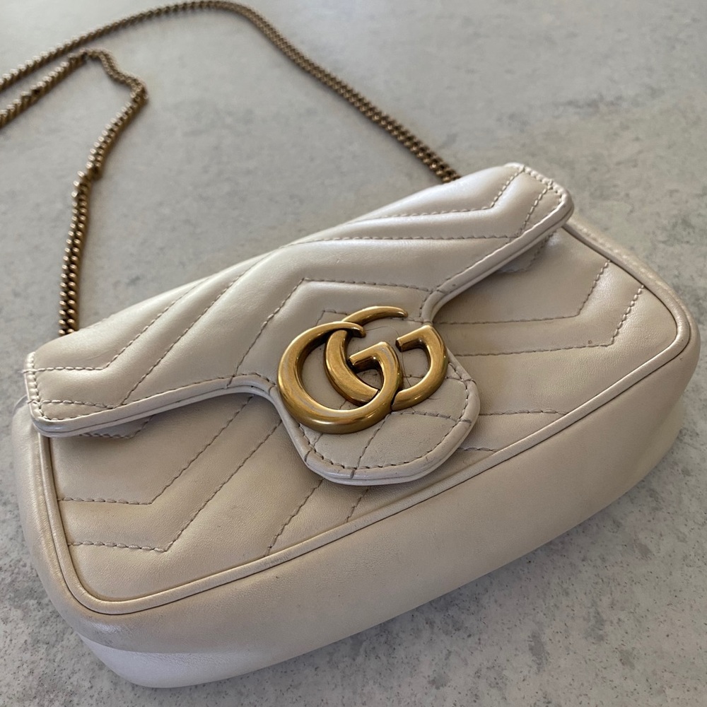 Gucci Marmont Matelassé Leather Super Mini Bag